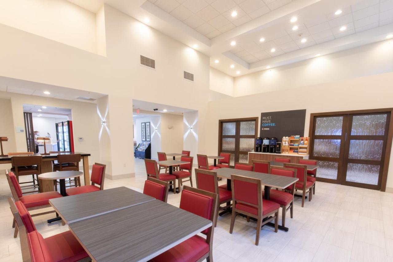 Holiday Inn Express Johnson City By Ihg Exterior foto